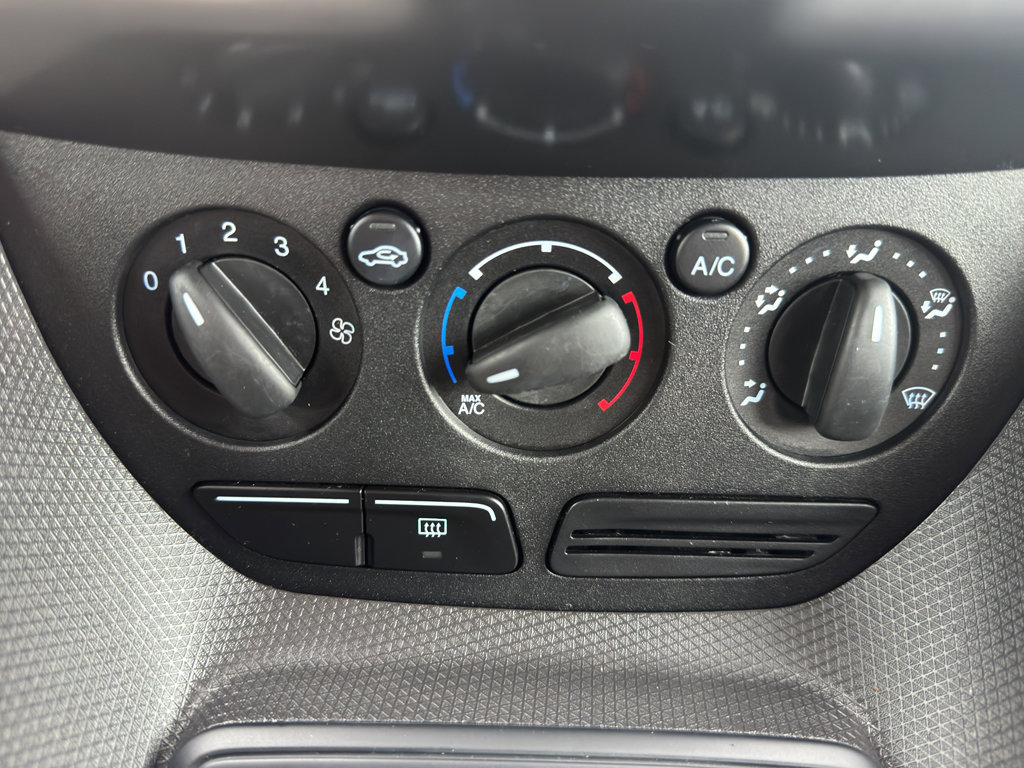 Used 2015 Ford Transit Connect XLT image 15