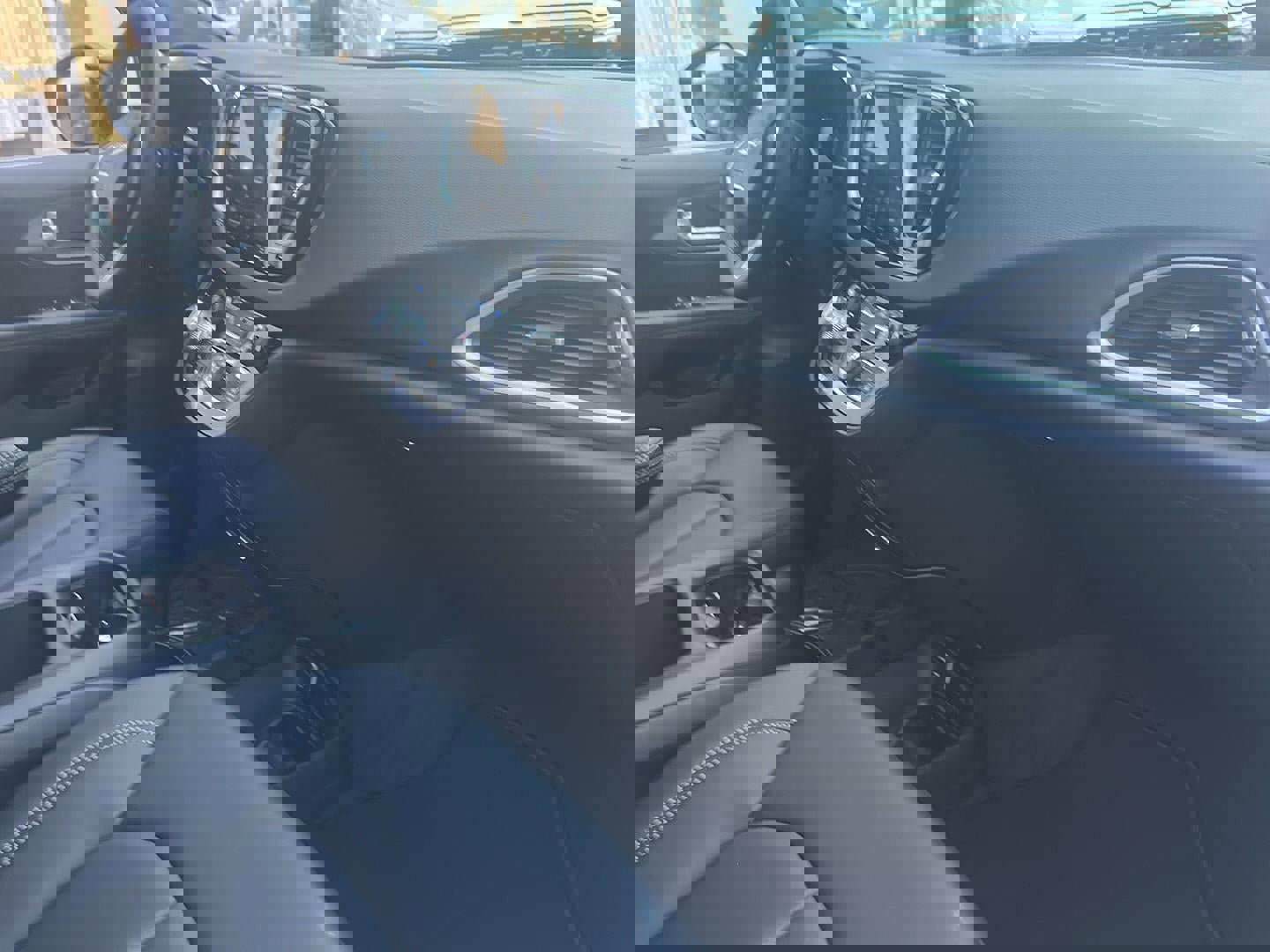 New 2026 Chrysler Voyager LX image 5