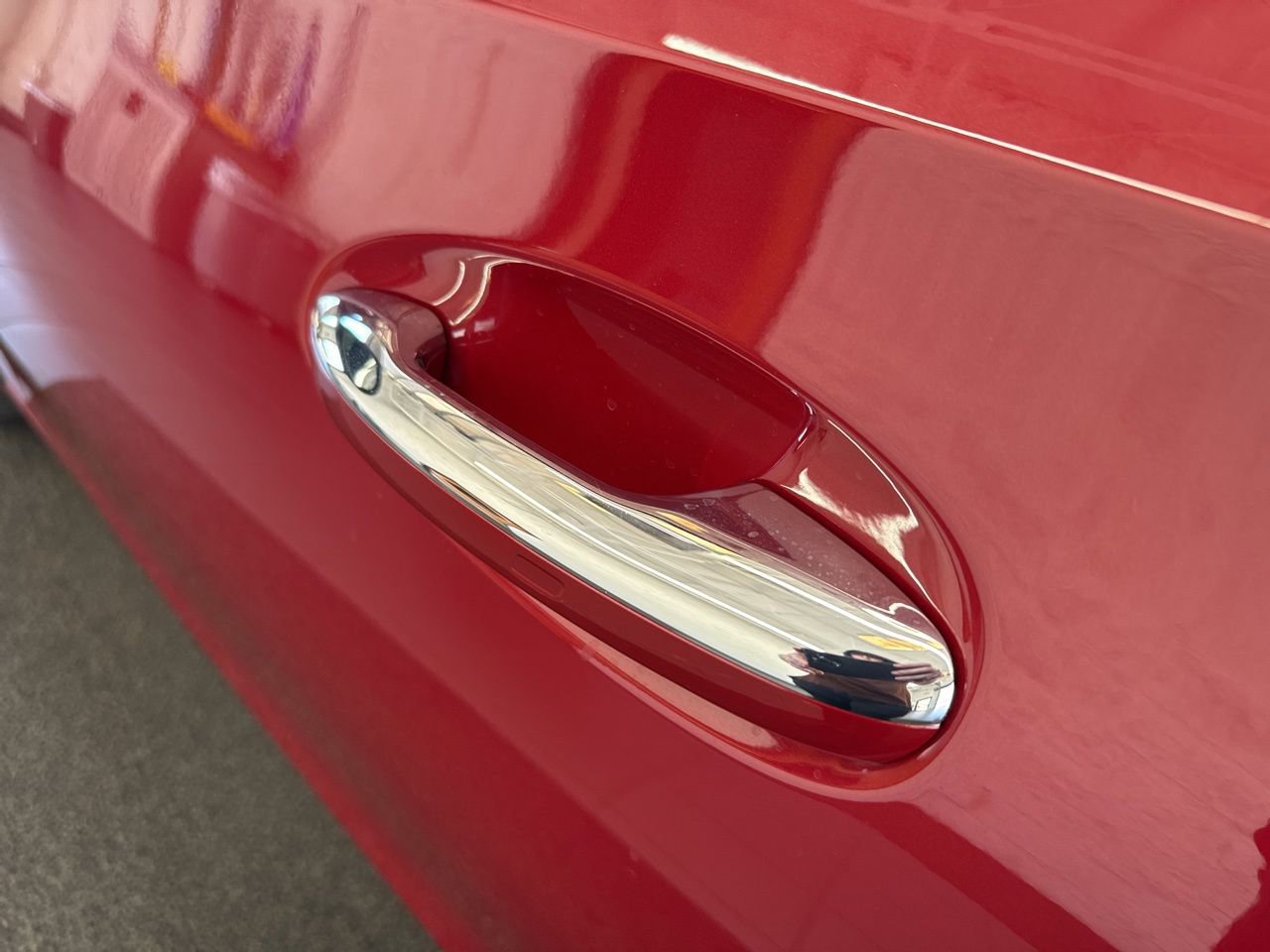 Used 2025 Mercedes-Benz C 300 Sedan image 12