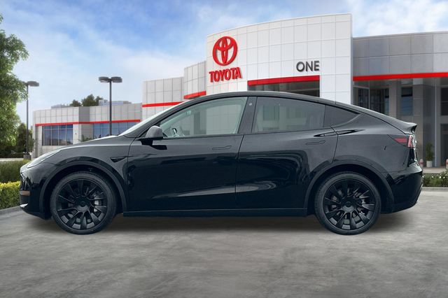 Used 2023 Tesla Model Y Long Range AWD/4WD image 8