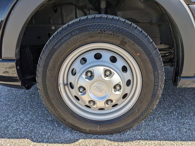 Used 2025 Ford Transit 350 XLT image 10