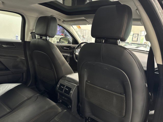 Used 2019 Jaguar XE Prestige AWD/4WD image 57