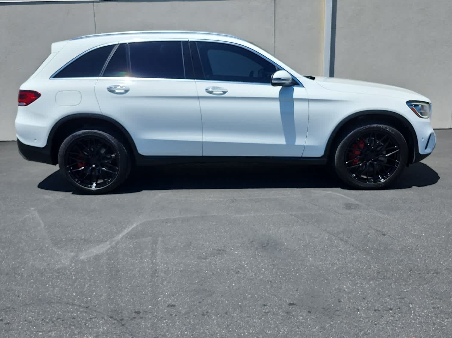 Used 2021 Mercedes-Benz GLC 300 image 3