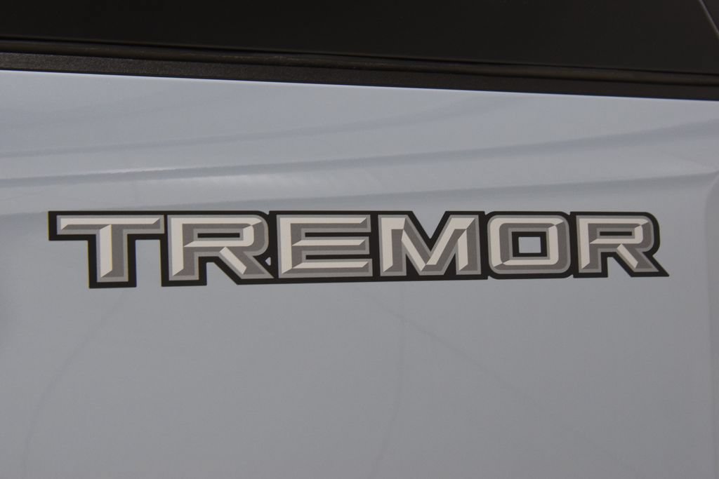 Used 2026 Ford F250 Platinum w/ Tremor Off-Road Package AWD/4WD image 24