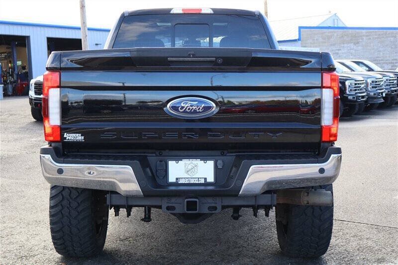 Used 2017 Ford F350 Lariat w/ Lariat Ultimate Package AWD/4WD image 4