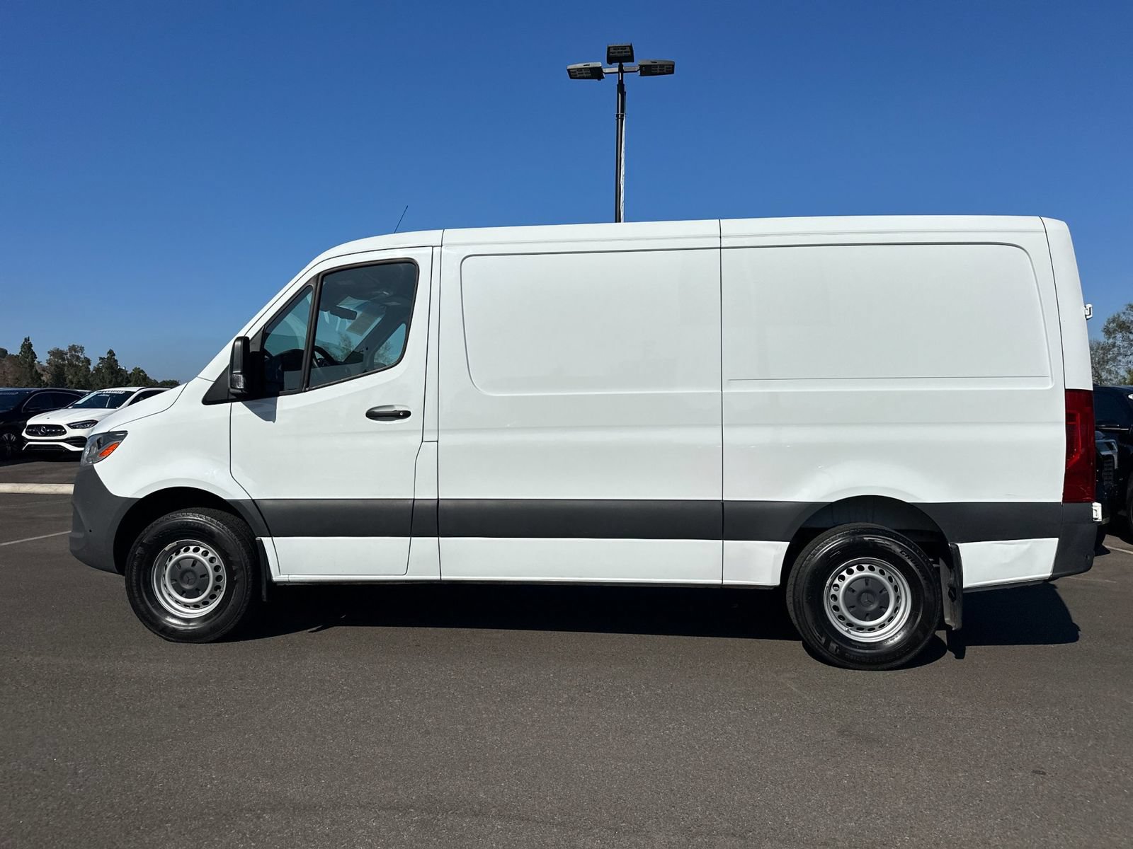 Used 2025 Mercedes-Benz Sprinter 2500 image 6
