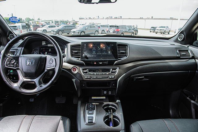 Used 2023 Honda Passport TrailSport image 5