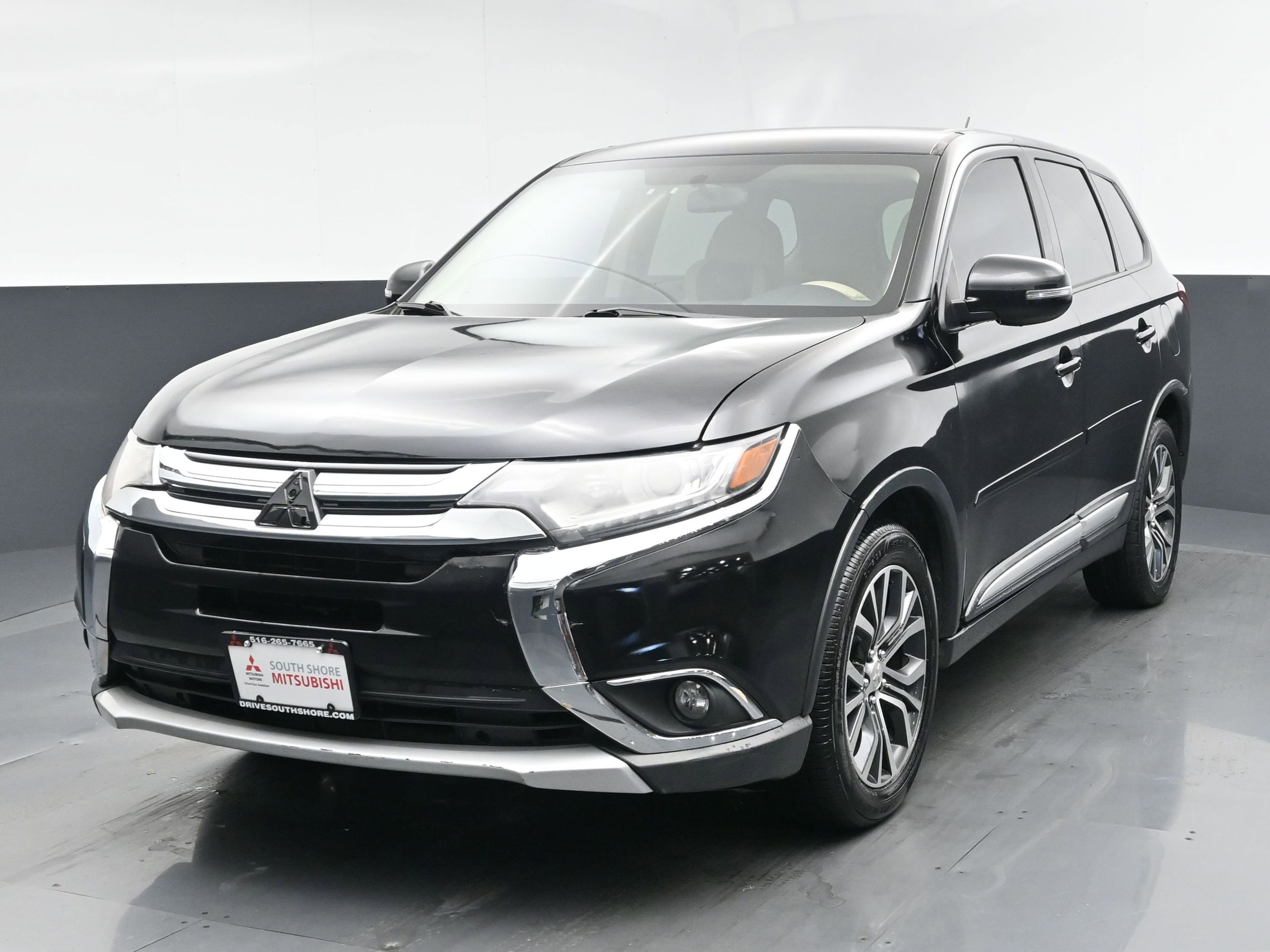 Used 2016 Mitsubishi Outlander SE
