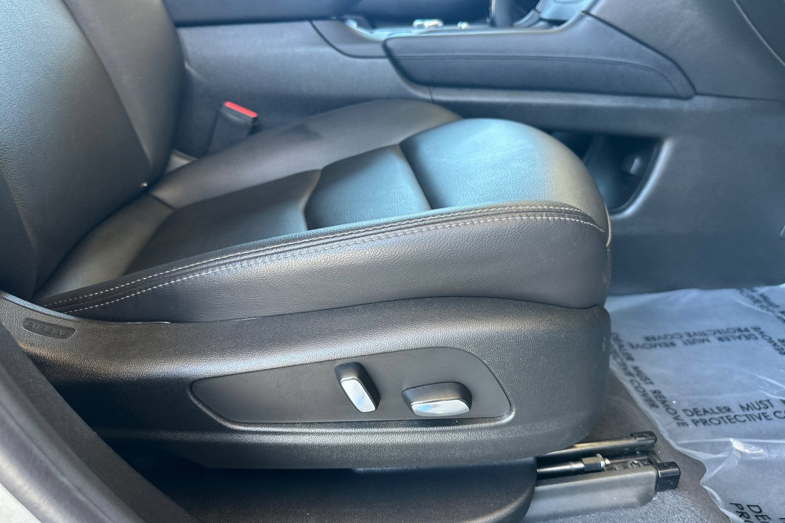 Used 2024 Cadillac XT5 Luxury FWD image 24