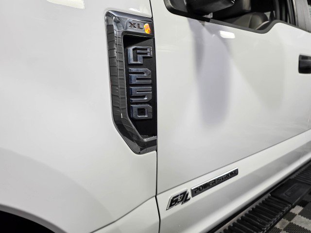 Used 2019 Ford F250 XL w/ Power Equipment Group image 39