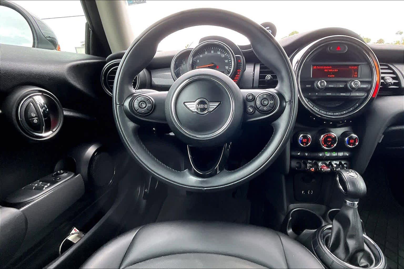 Used 2016 MINI Cooper 2-Door Hardtop image 6