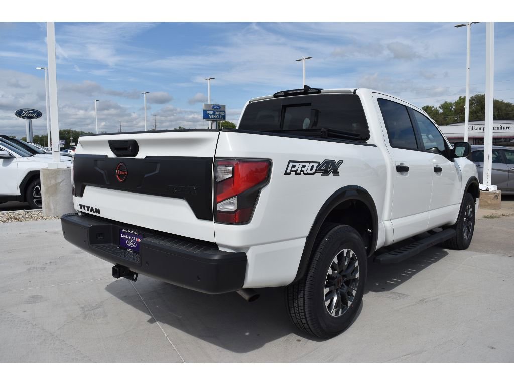 Used 2024 Nissan Titan PRO-4X image 5