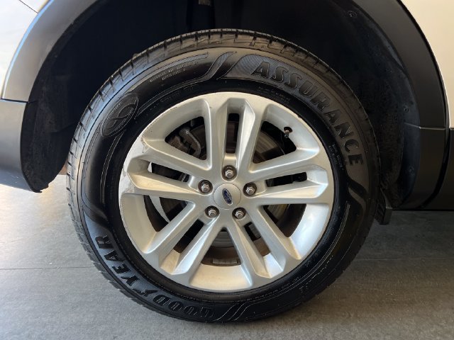 Used 2013 Ford Explorer XLT FWD image 11