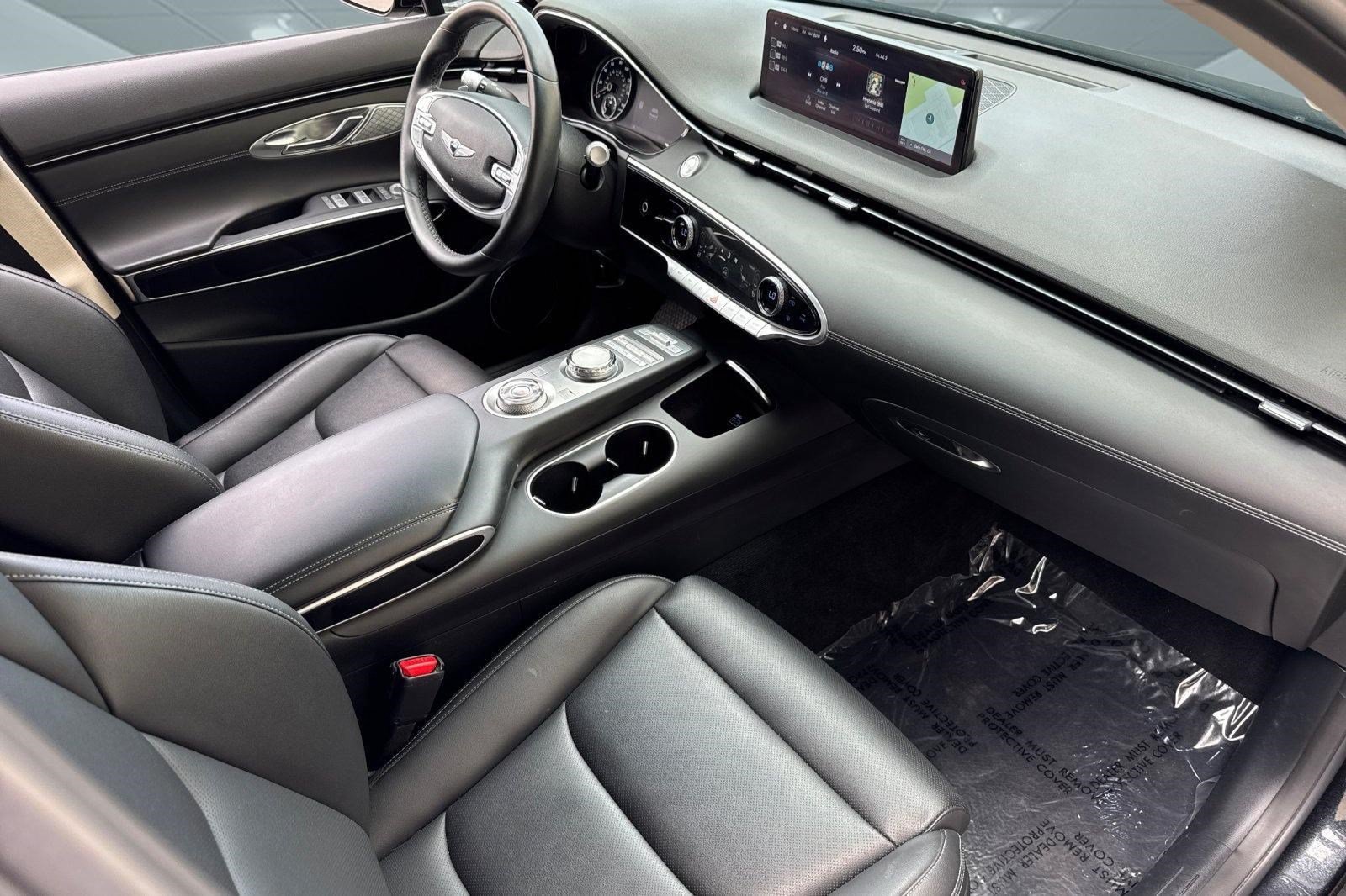 Used 2025 Genesis GV70 2.5T AWD/4WD image 34