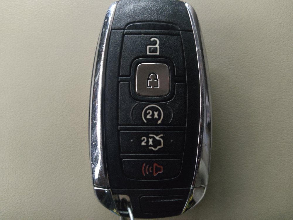Used 2017 Lincoln MKC Select w/ Select Plus Package FWD image 32