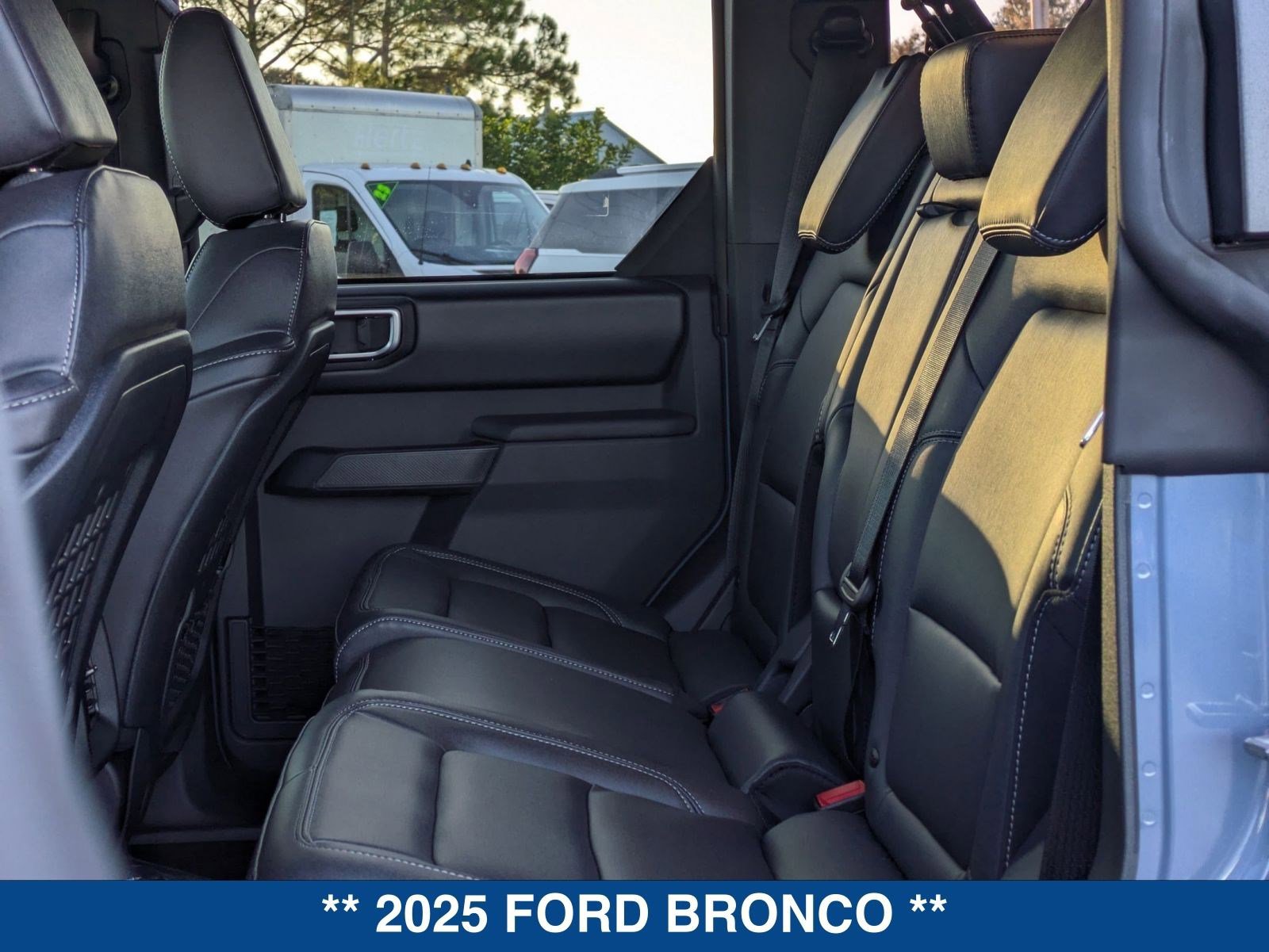 New 2025 Ford Bronco Badlands image 37