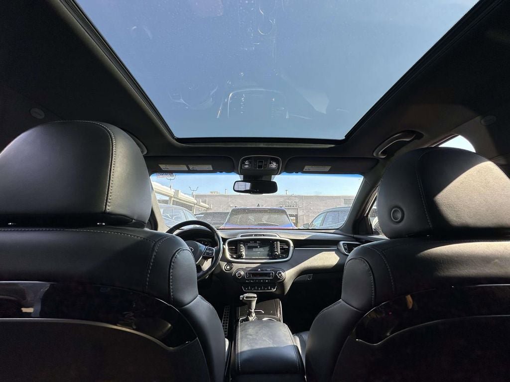 Used 2019 Kia Sorento SX image 13