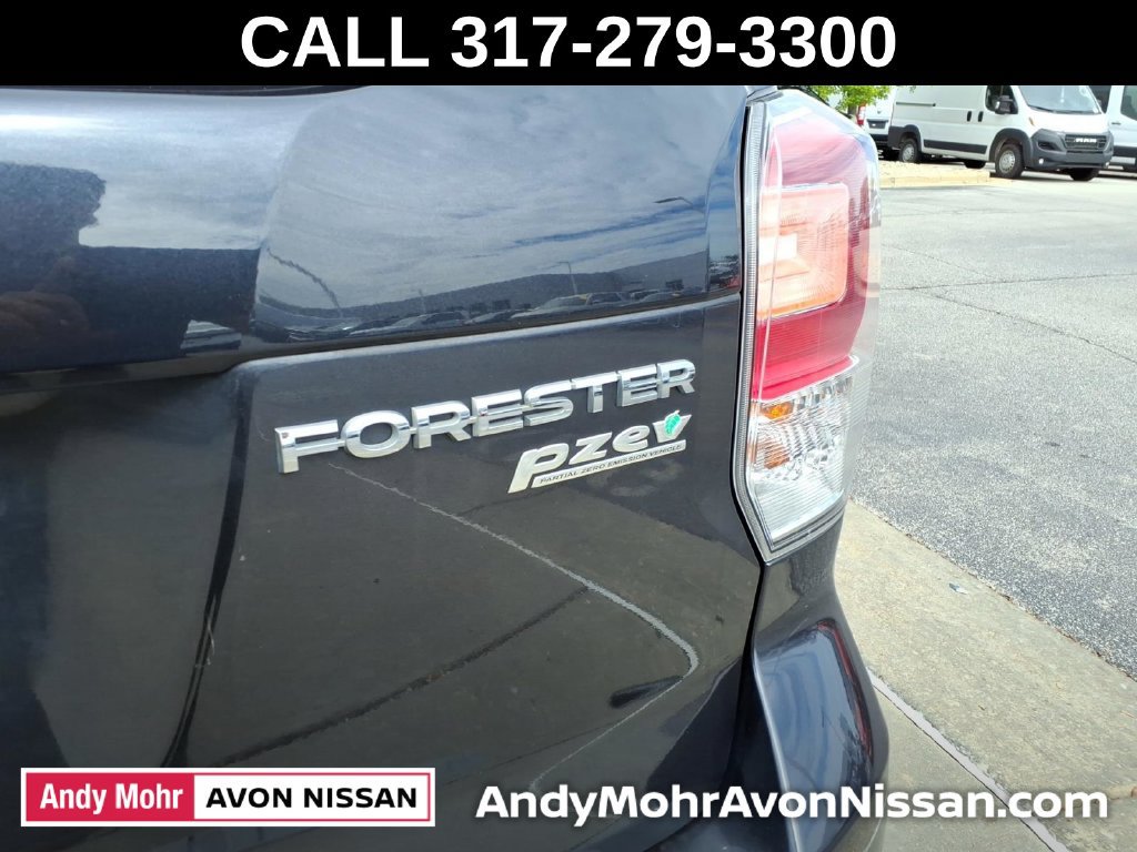 Used 2017 Subaru Forester 2.5i Limited AWD/4WD image 10