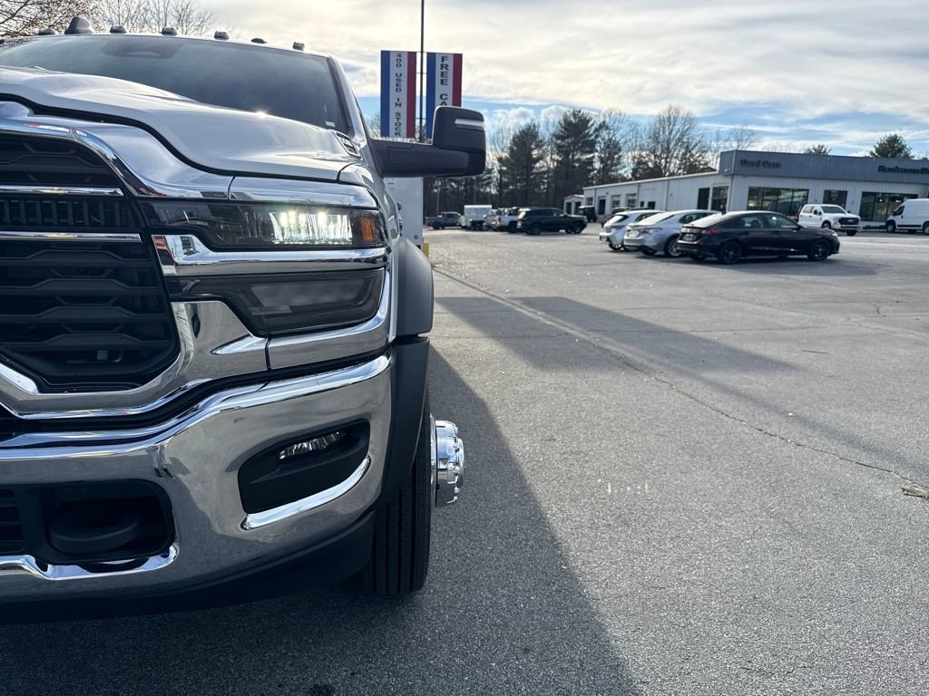 New 2026 RAM 5500 Tradesman w/ Chrome Appearance Group image 36