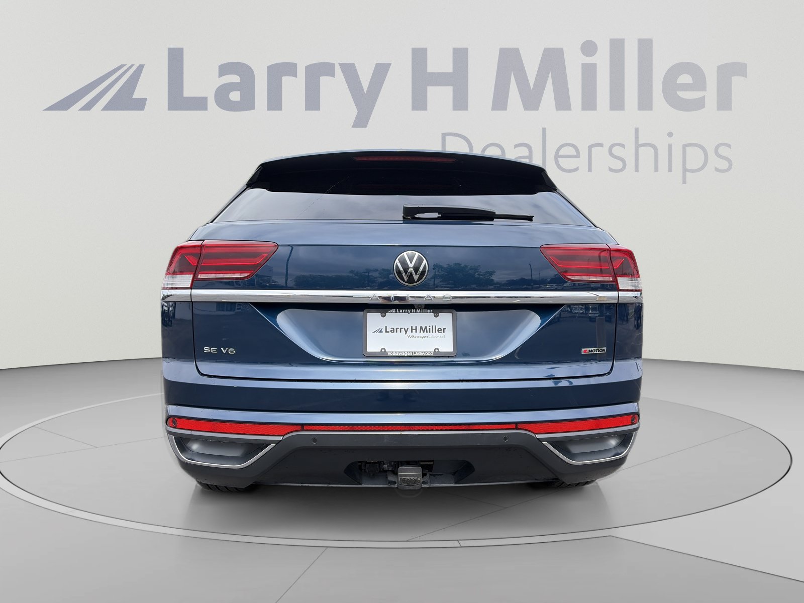 Used 2020 Volkswagen Atlas Cross Sport SE AWD/4WD image 6