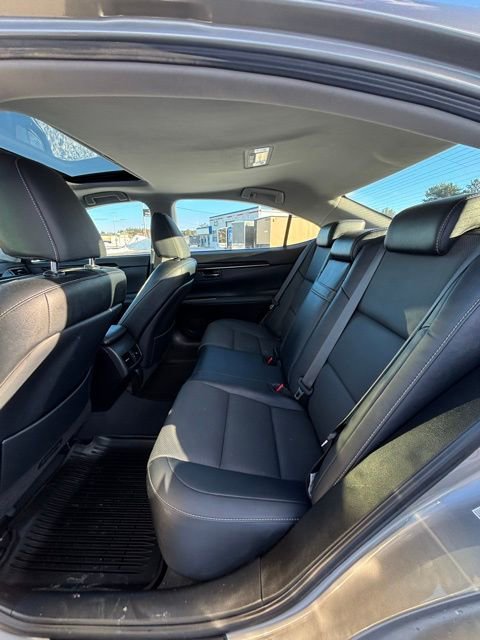 Used 2018 Lexus ES 350 w/ Premier Package image 11