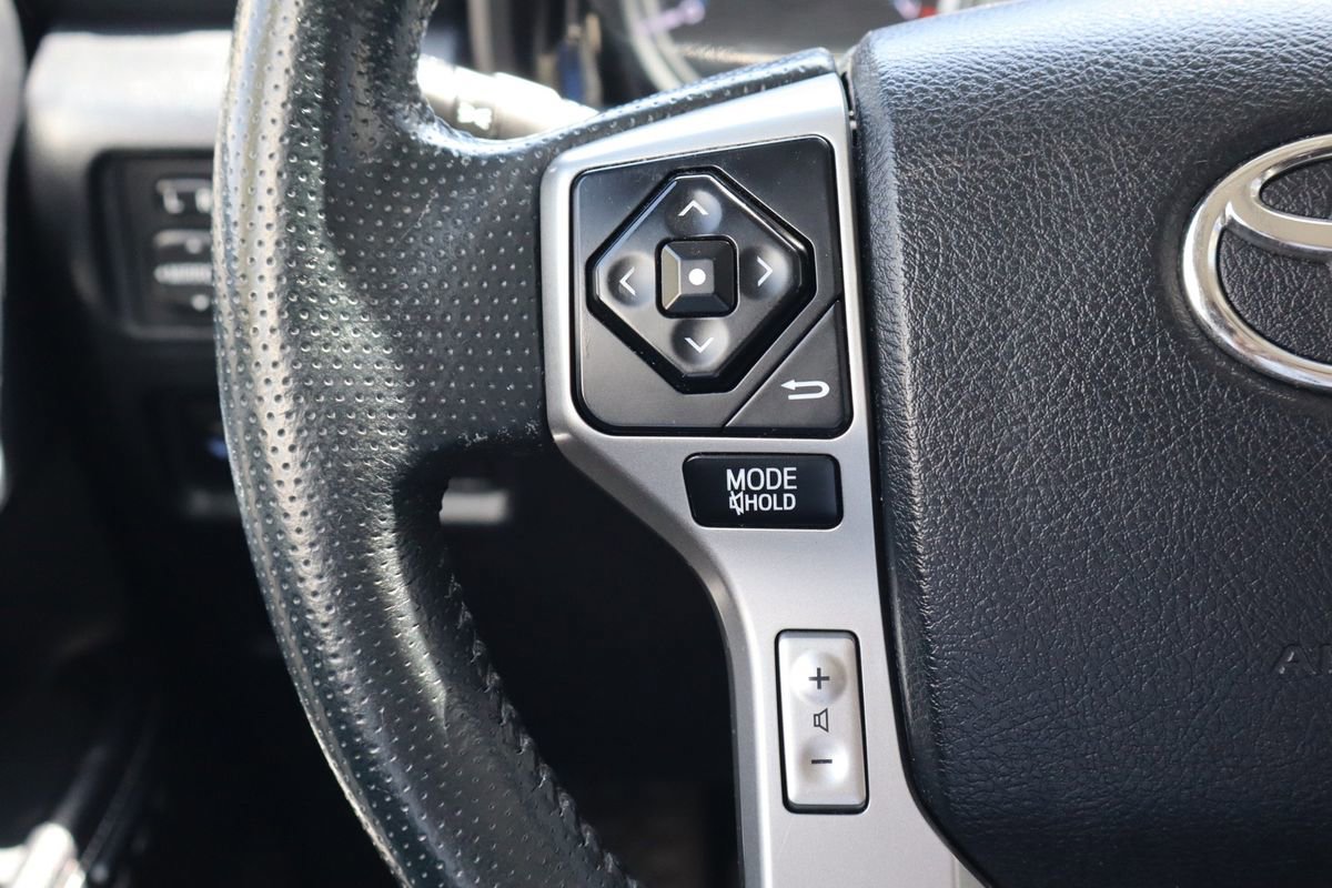Used 2015 Toyota 4Runner Limited AWD/4WD image 14