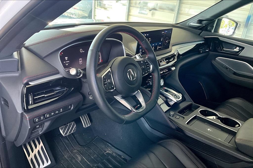 Used 2025 Acura MDX A-Spec AWD/4WD image 15