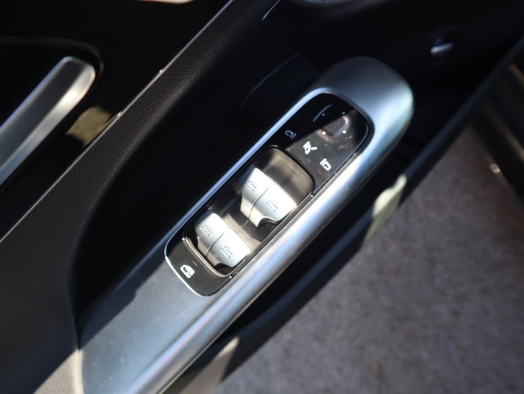 Certified 2025 Mercedes-Benz C 300 Sedan image 18