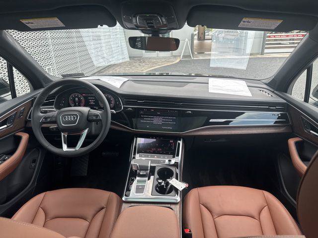 Used 2025 Audi Q7 3.0T Premium Plus AWD/4WD image 13