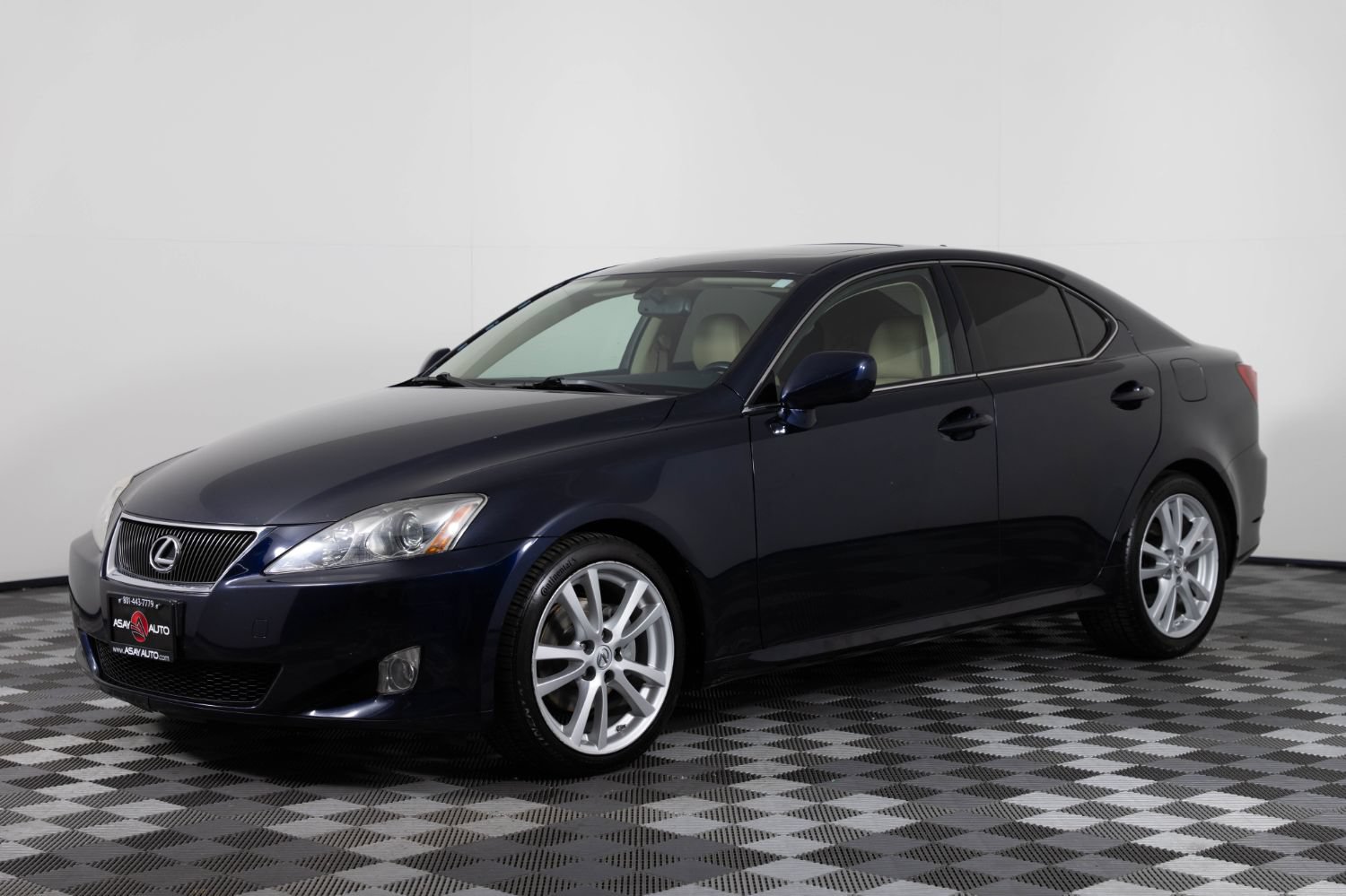 Used 2007 Lexus IS 250 RWD image 1