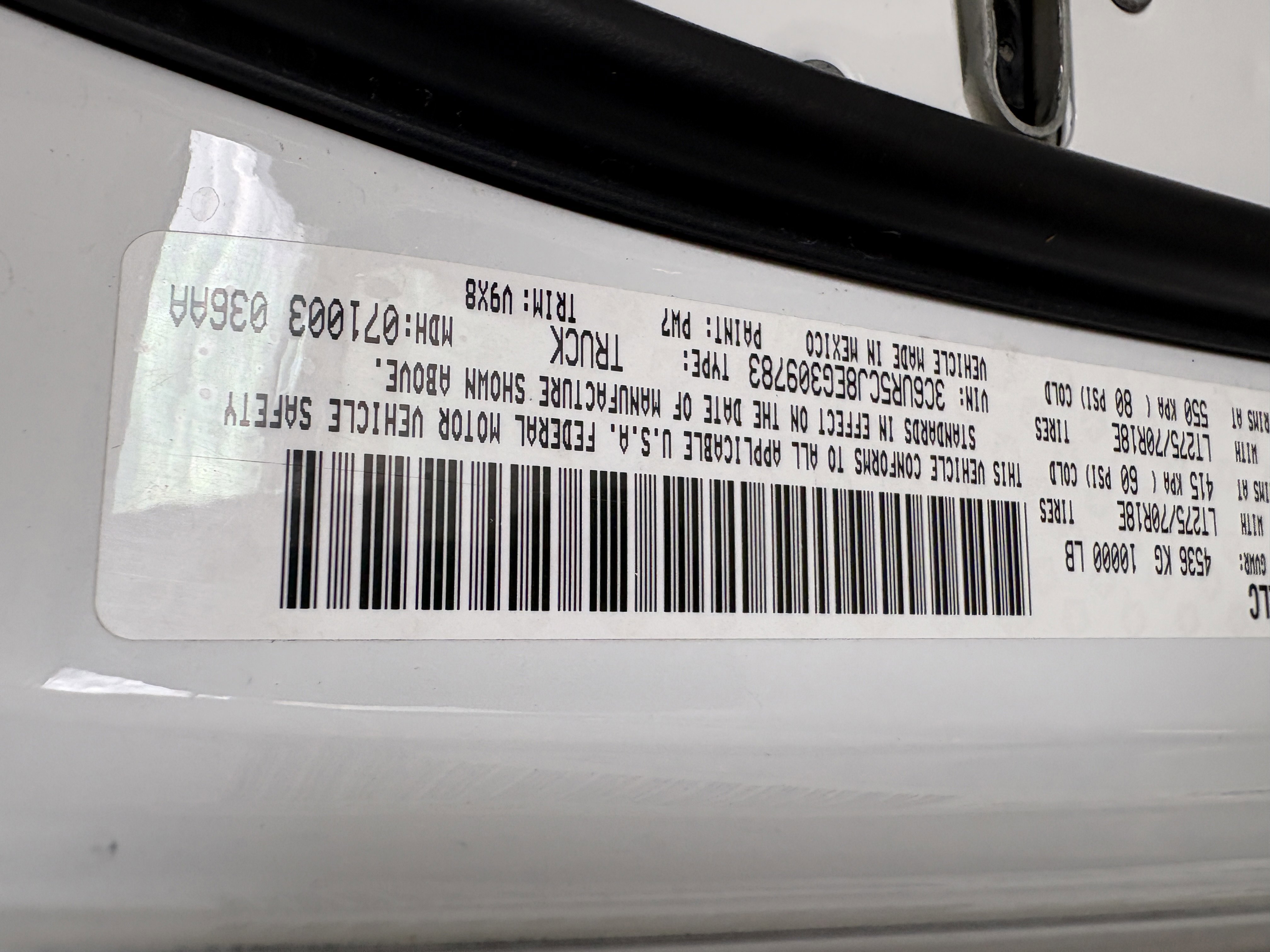 Used 2014 RAM 2500 Tradesman w/ Chrome Appearance Group image 32