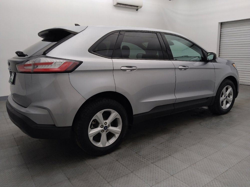 Used 2021 Ford Edge SE image 10