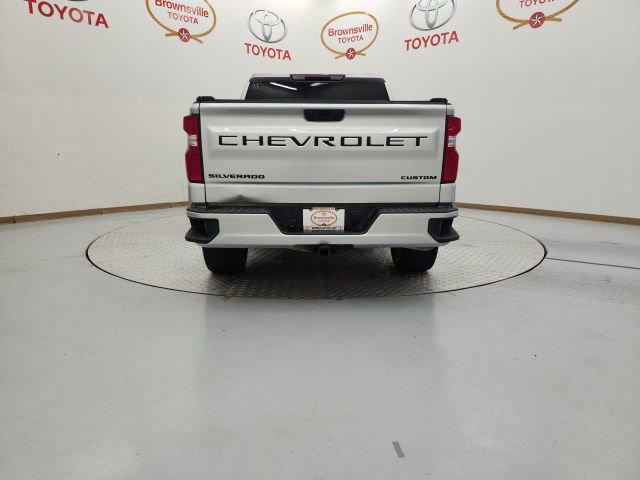 Used 2022 Chevrolet Silverado 1500 Custom w/ LPO, Dark Essentials Package image 7