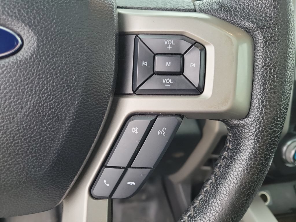 Used 2016 Ford F150 Lariat w/ Equipment Group 502A Luxury AWD/4WD image 25