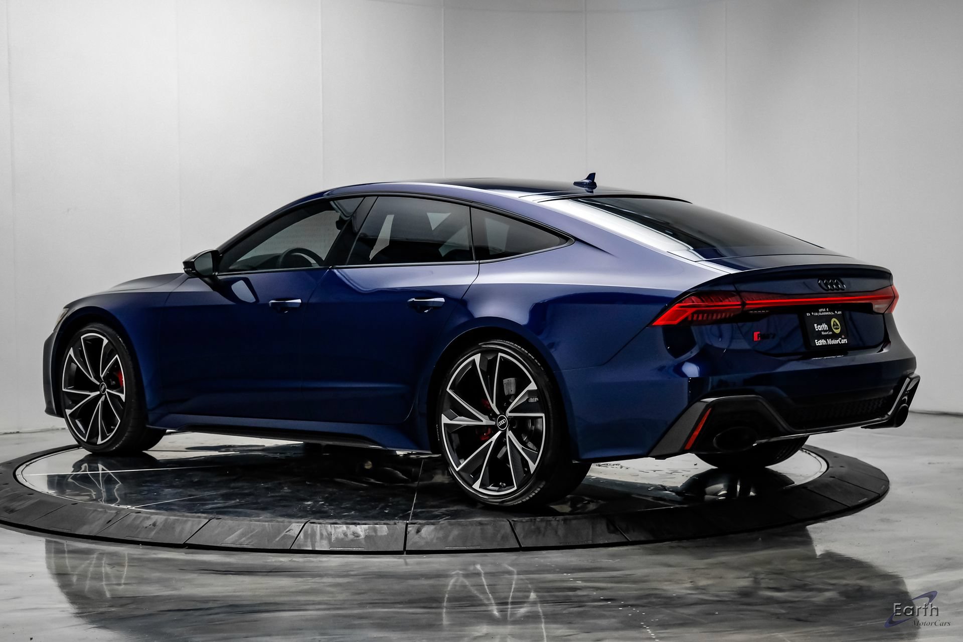 Used 2021 Audi RS 7 Sportback w/ Carbon Optic Package AWD/4WD image 10