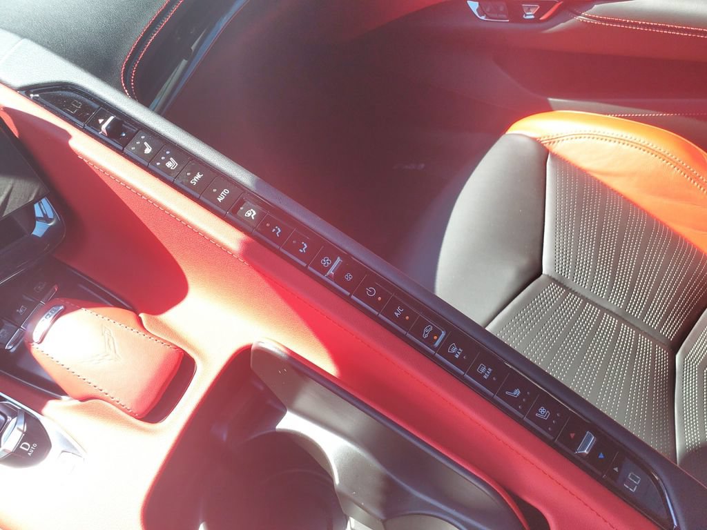 Used 2025 Chevrolet Corvette Z06 w/ Stealth Interior Trim Package RWD image 29