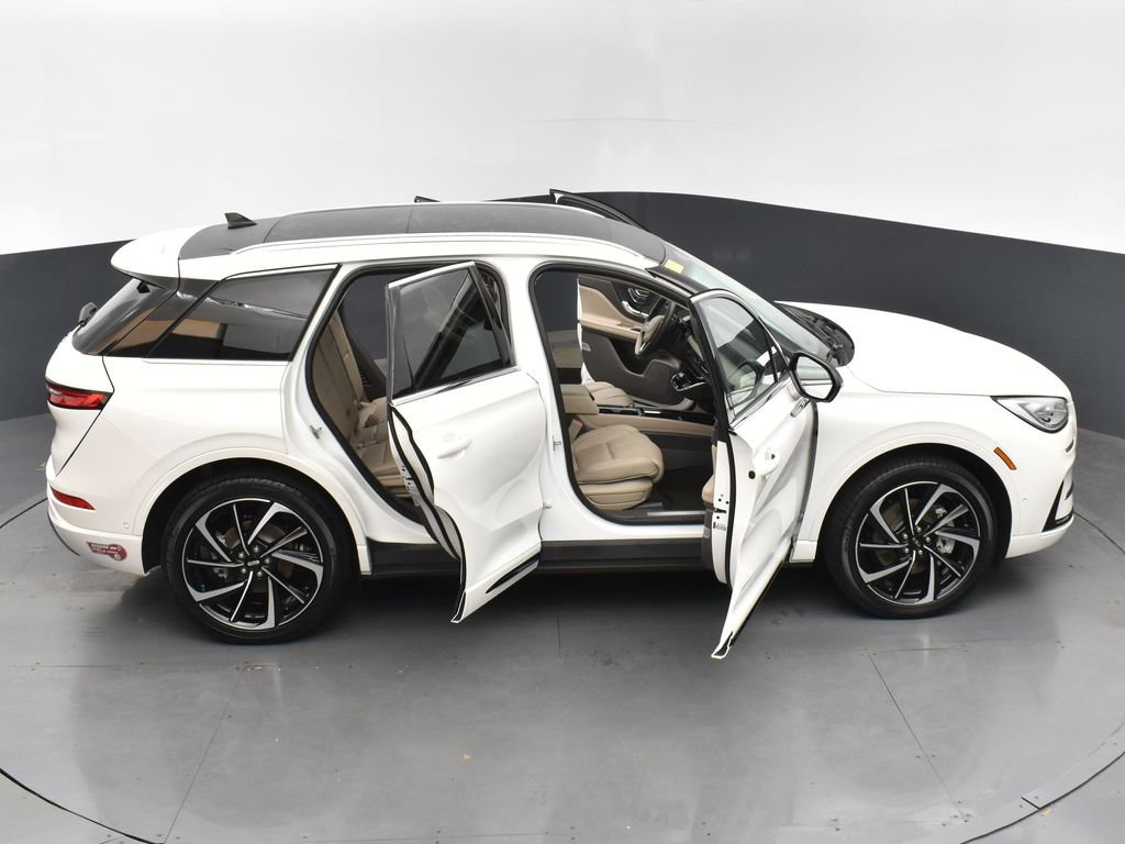 Used 2024 Lincoln Corsair Grand Touring w/ Equipment Group 302A image 31