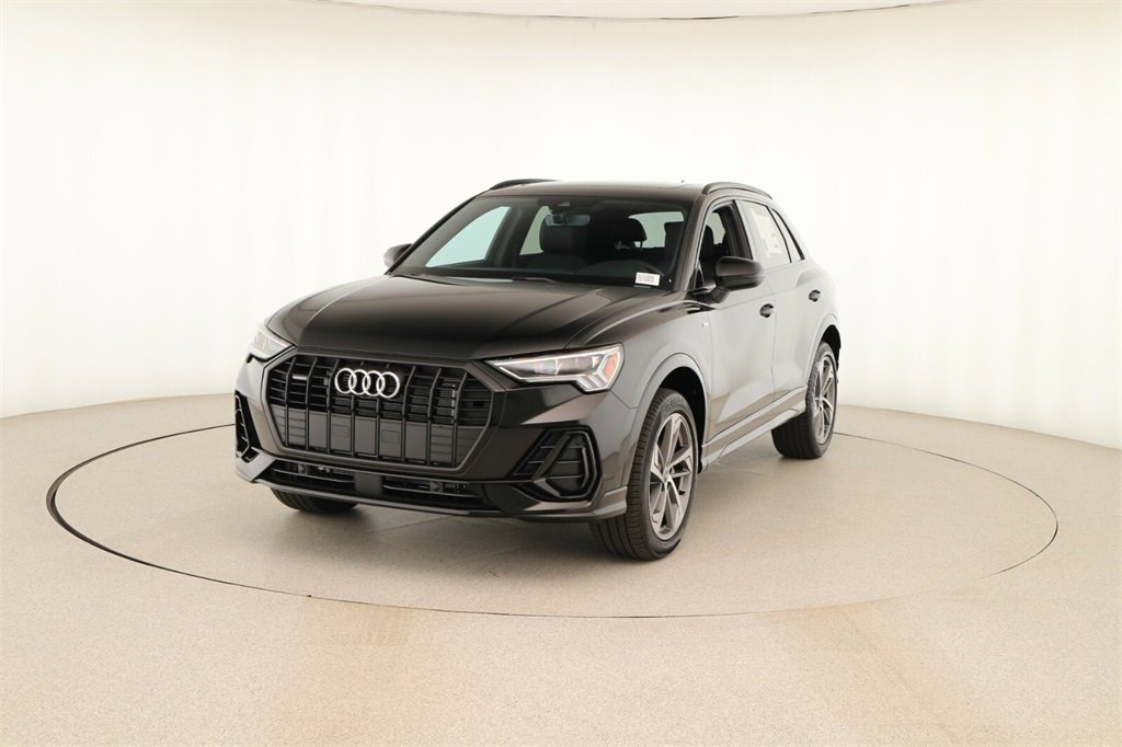 New 2025 Audi Q3 2.0T Premium image 12