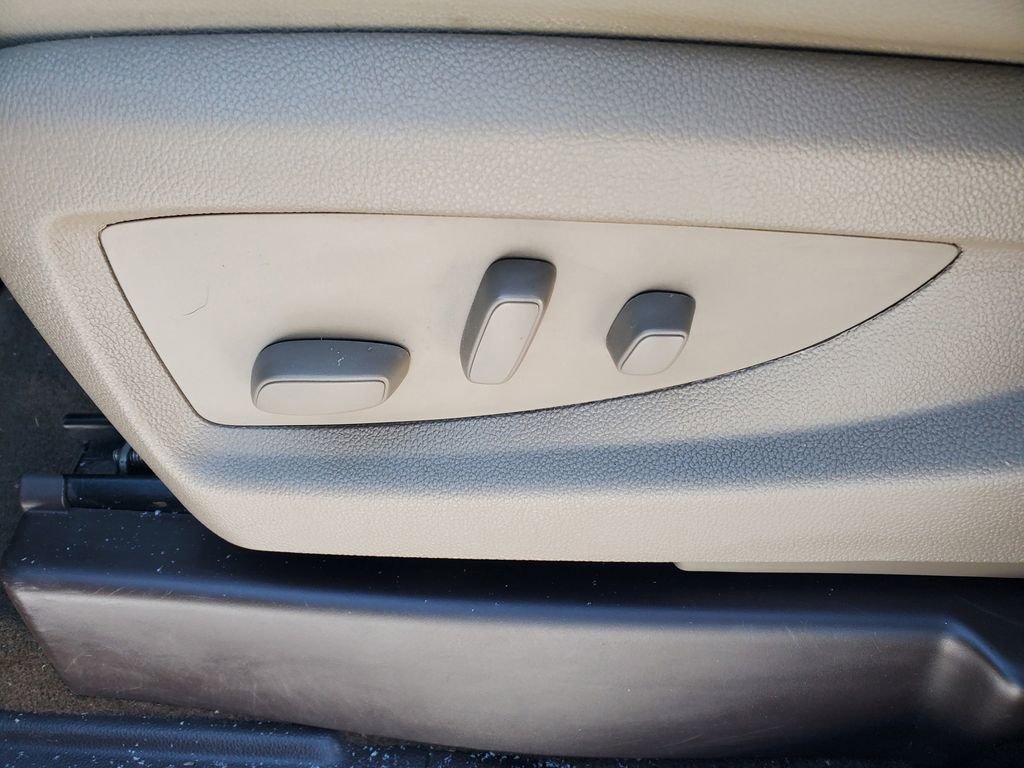 Used 2016 Chevrolet Silverado 1500 LTZ w/ LTZ Plus Package image 7