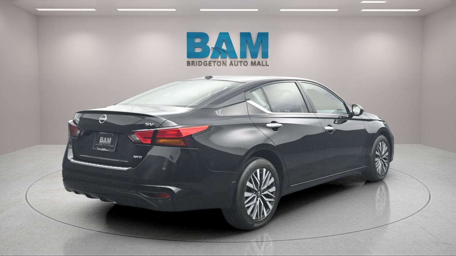 Used 2023 Nissan Altima 2.5 SV AWD/4WD image 8