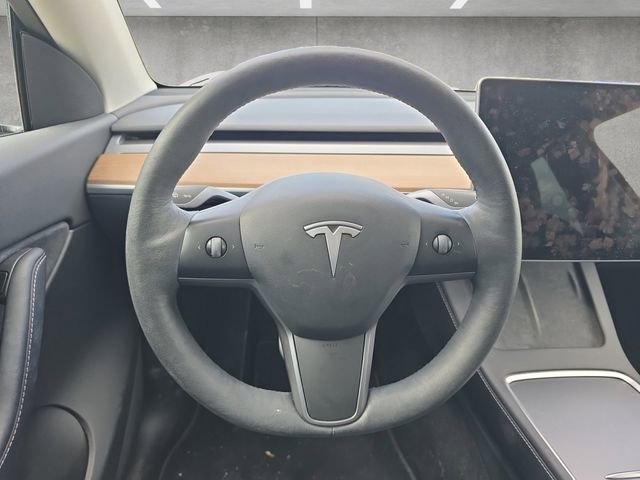 Used 2022 Tesla Model Y Performance image 21