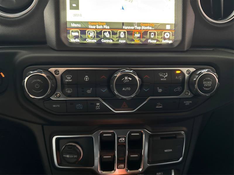 Used 2023 Jeep Wrangler Unlimited Sahara w/ Cold Weather Group AWD/4WD image 36