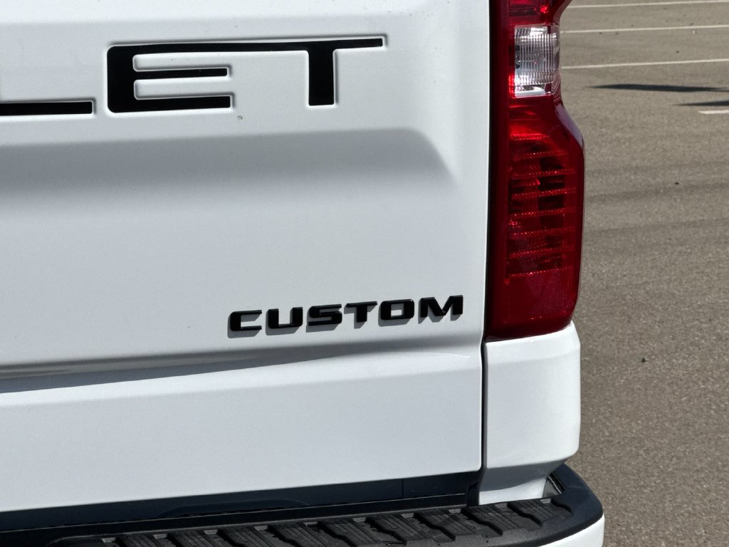 New 2026 Chevrolet Silverado 1500 Custom w/ LPO, Dark Essentials Package RWD image 24