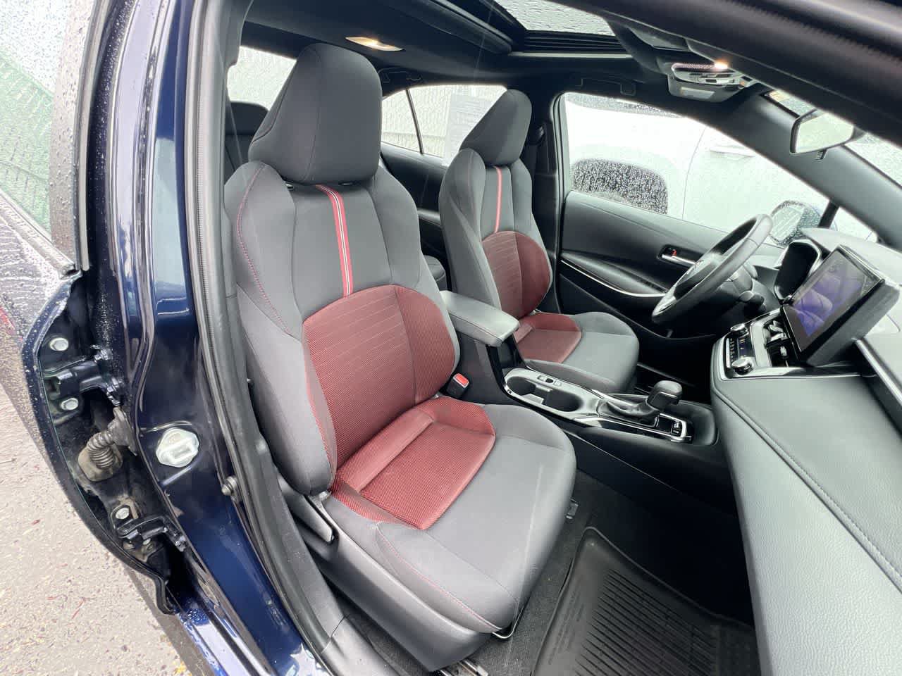Used 2024 Toyota Corolla SE w/ SE Premium Package FWD image 28