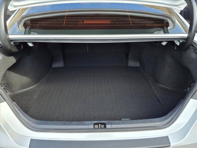 Used 2021 Toyota Camry XSE FWD image 6