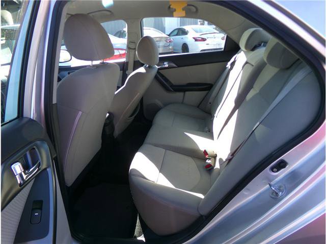 Used 2013 Kia Forte EX image 4