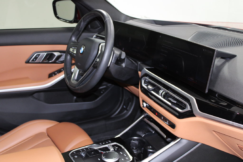 Used 2023 BMW 330i Sedan w/ Premium Package RWD image 28