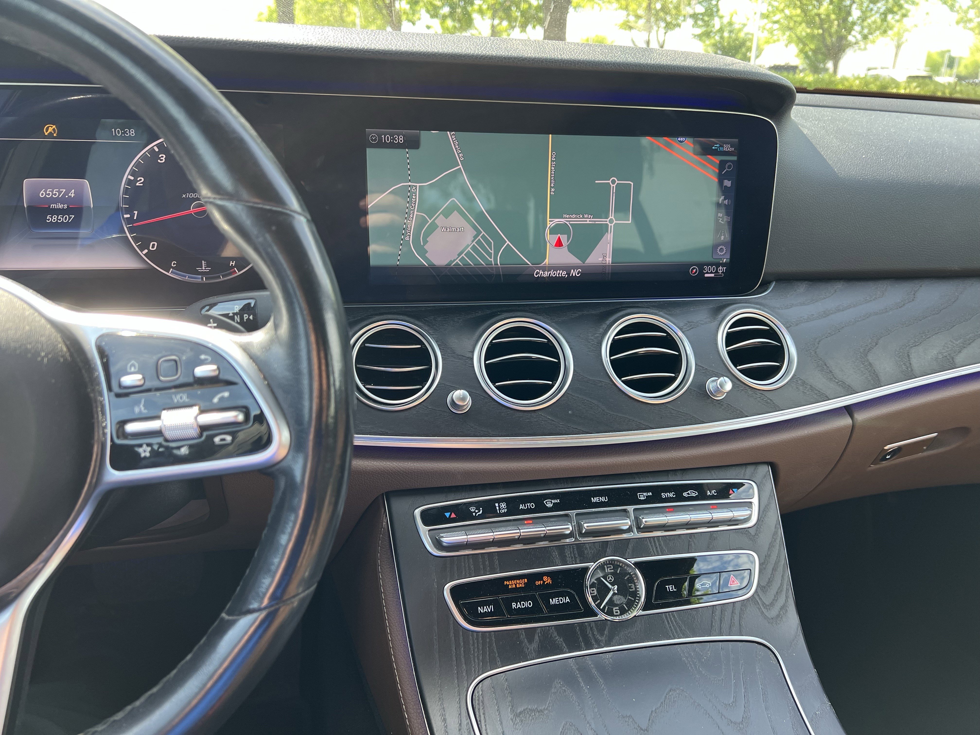 Used 2020 Mercedes-Benz E 350 Sedan image 31
