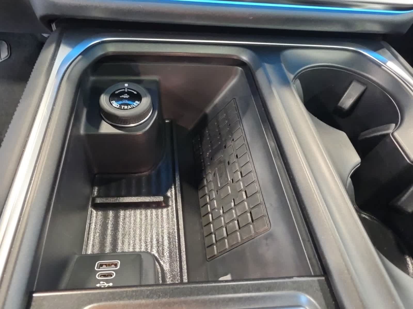 Used 2025 Ford Expedition Tremor AWD/4WD image 31