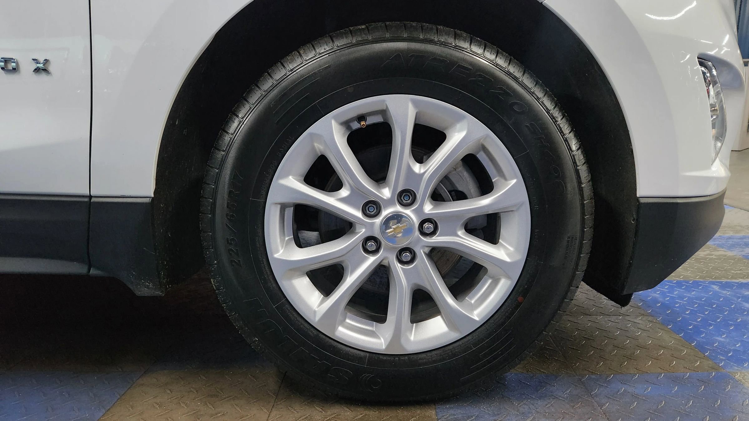 Used 2019 Chevrolet Equinox LS image 61